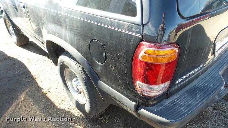 image for item DA2171 1990 Ford Explorer SUV