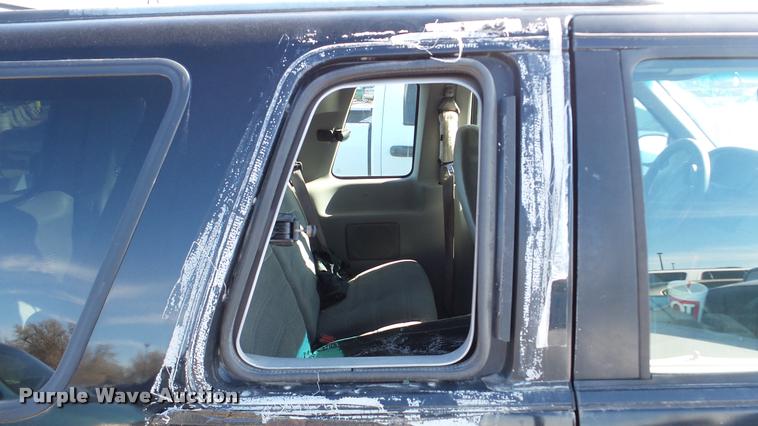 image for item DA2171 1990 Ford Explorer SUV