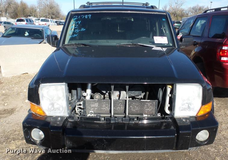 image for item DA2172 2006 Jeep Commander SUV