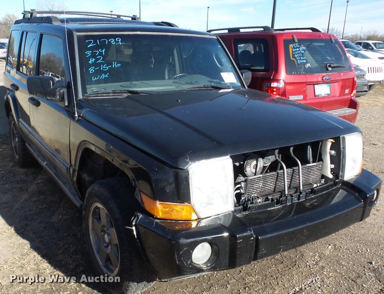 image for item DA2172 2006 Jeep Commander SUV