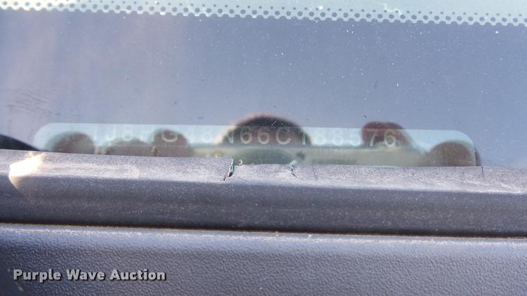 image for item DA2172 2006 Jeep Commander SUV