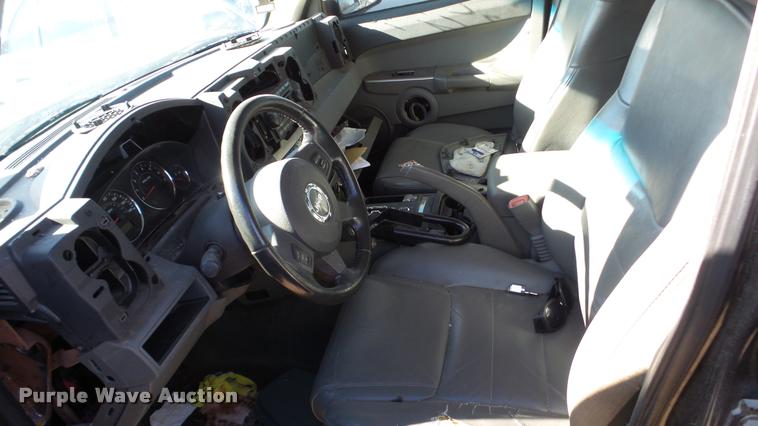 image for item DA2172 2006 Jeep Commander SUV