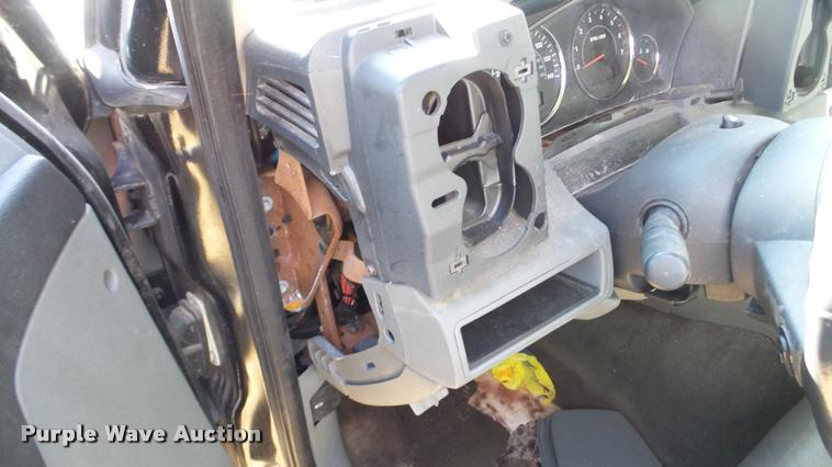 image for item DA2172 2006 Jeep Commander SUV