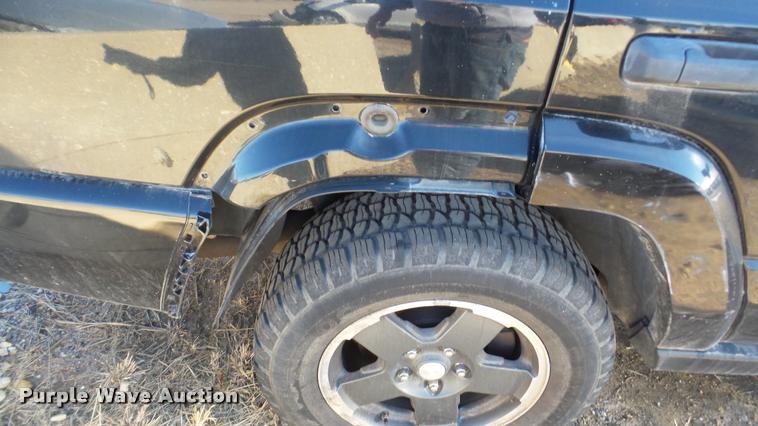 image for item DA2172 2006 Jeep Commander SUV