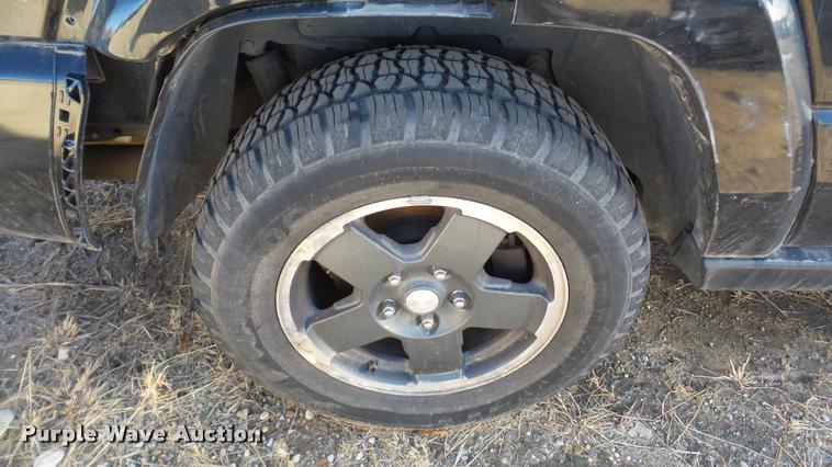 image for item DA2172 2006 Jeep Commander SUV