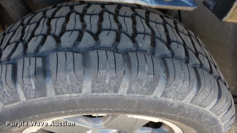 image for item DA2172 2006 Jeep Commander SUV