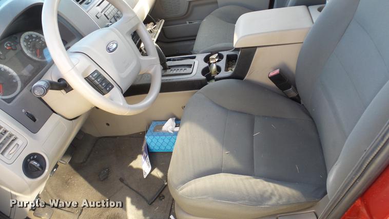 image for item DA2173 2008 Ford Escape SUV