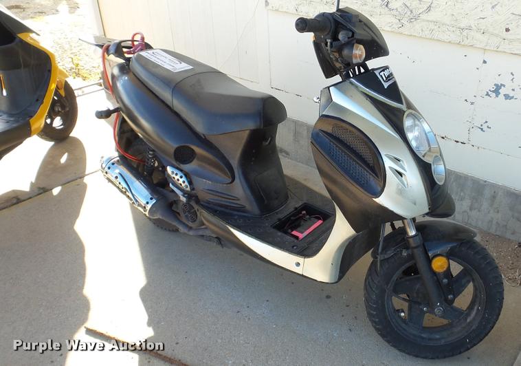 image for item DA2178 2014 Tao Tao moped