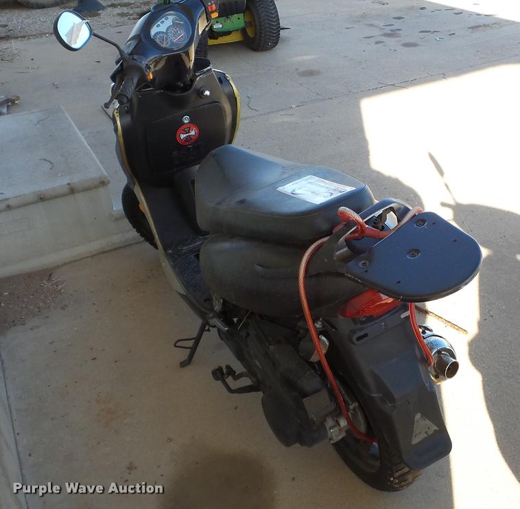image for item DA2178 2014 Tao Tao moped