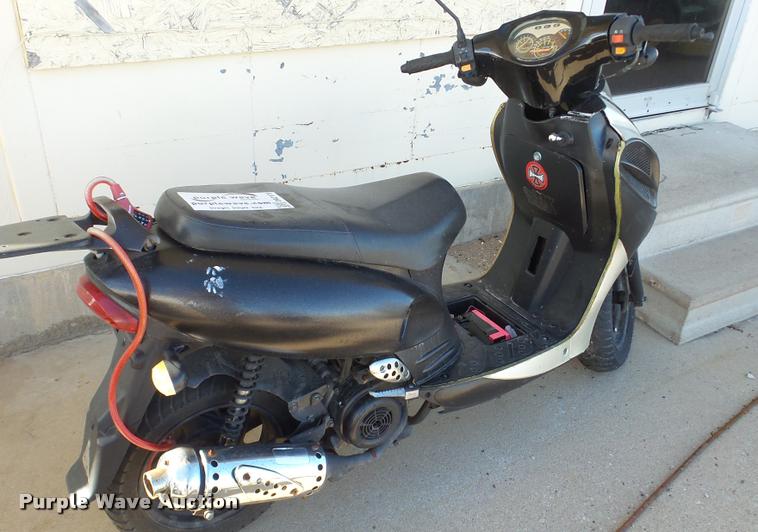 image for item DA2178 2014 Tao Tao moped