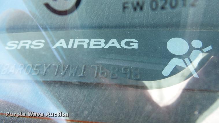 image for item DA2182 1997 Nissan Pathfinder SUV