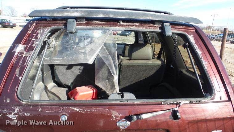 image for item DA2182 1997 Nissan Pathfinder SUV