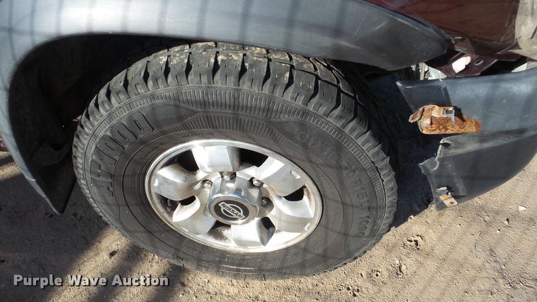 image for item DA2182 1997 Nissan Pathfinder SUV