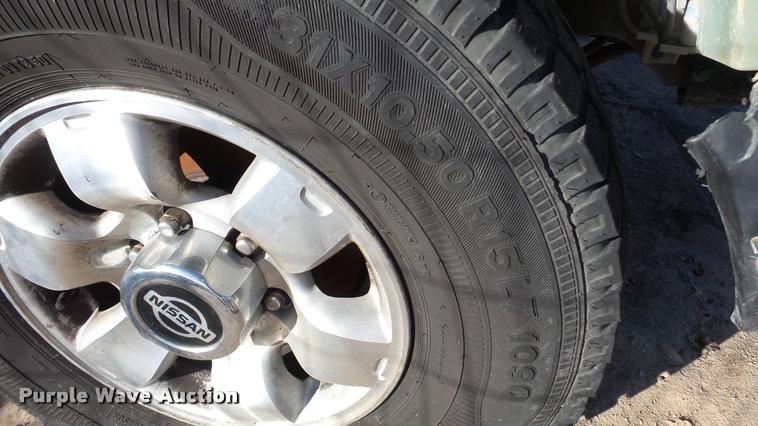 image for item DA2182 1997 Nissan Pathfinder SUV