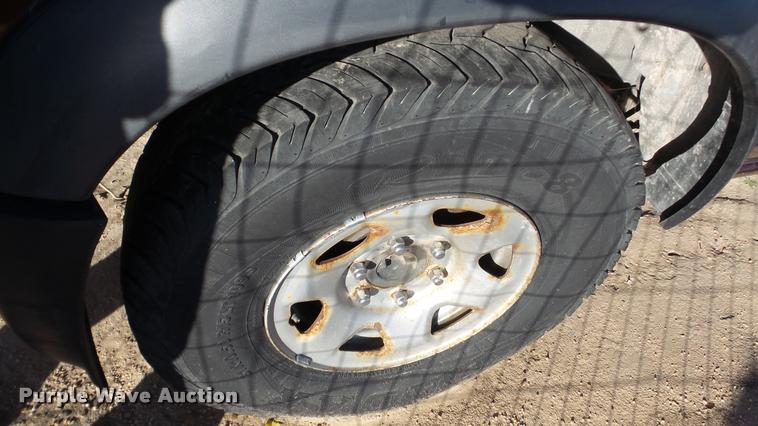 image for item DA2182 1997 Nissan Pathfinder SUV