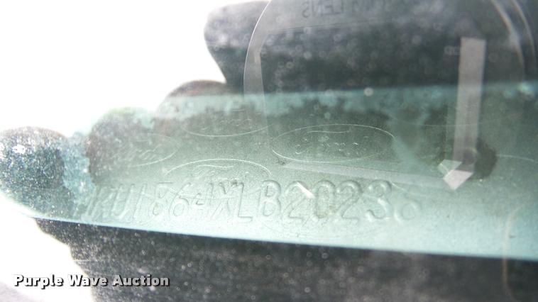 image for item DA2200 1999 Ford Expedition SUV