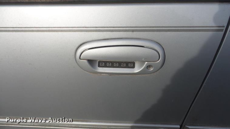 image for item DA2200 1999 Ford Expedition SUV