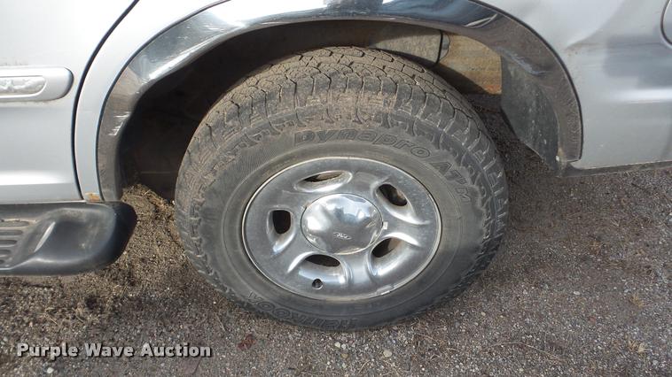 image for item DA2200 1999 Ford Expedition SUV