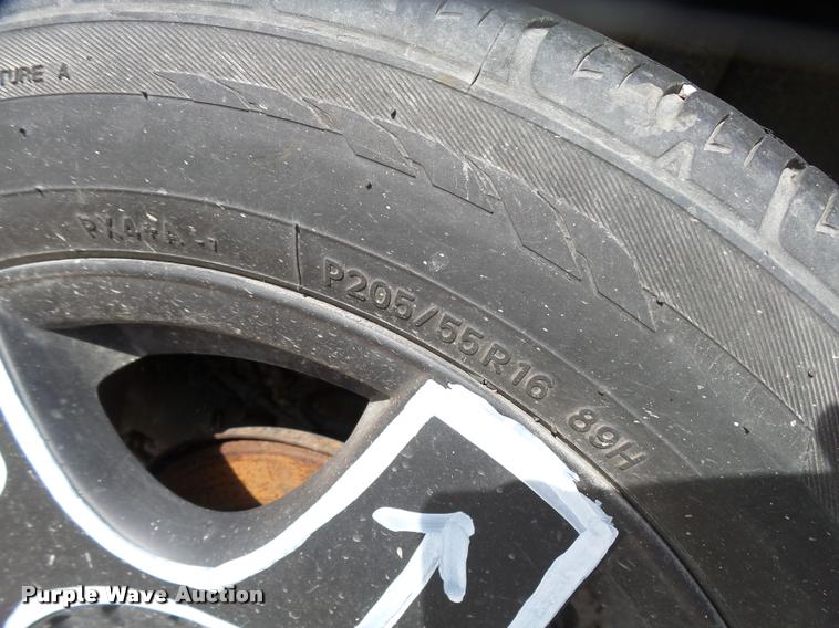 image for item L3318 2001 Volkswagen New Beetle