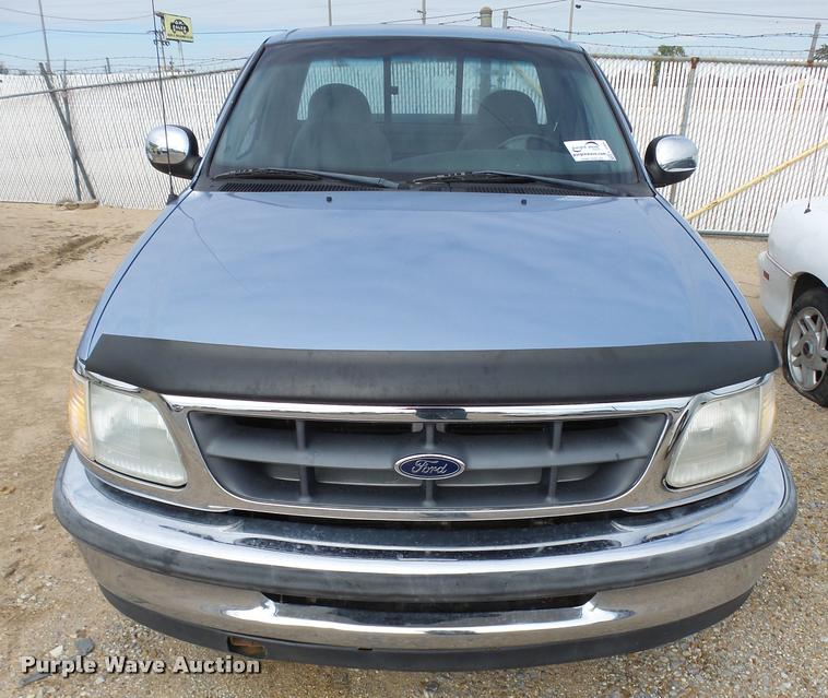 image for item L3385 1998 Ford F150 pickup truck