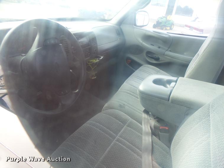 image for item L3385 1998 Ford F150 pickup truck