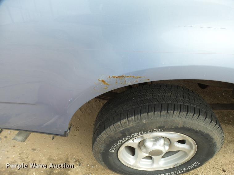 image for item L3385 1998 Ford F150 pickup truck