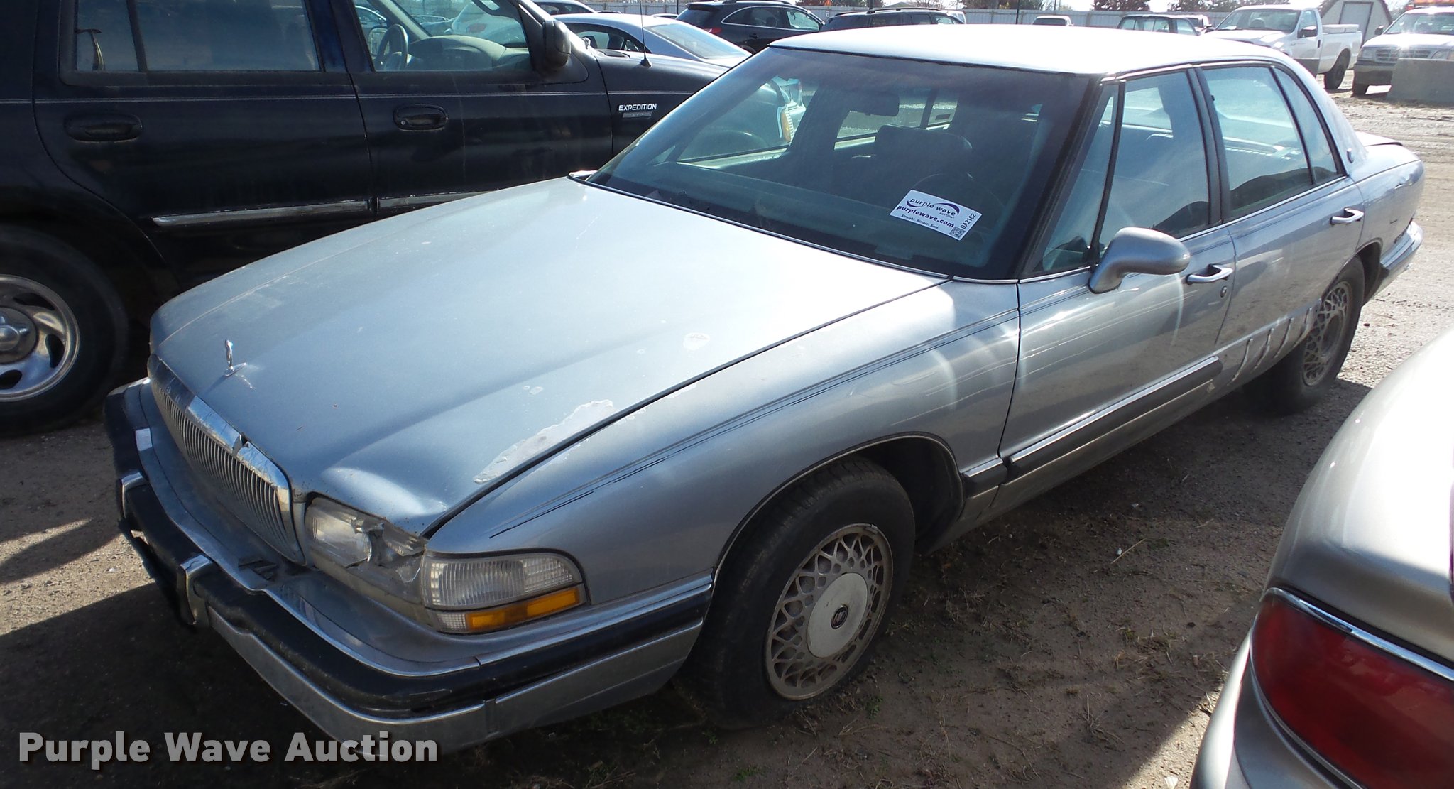 1994 Buick Park Avenue in Wichita, KS | Item DA2162 sold | Purple Wave