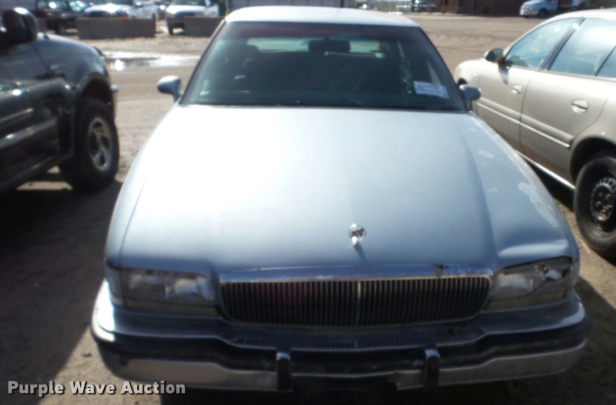 1994 Buick Park Avenue in Wichita, KS | Item DA2162 sold | Purple Wave