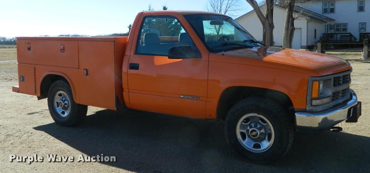 image for item BK9307 1999 Chevrolet 2500 utility truck