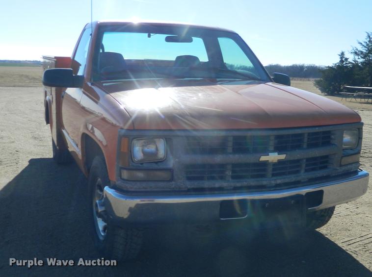 image for item BK9307 1999 Chevrolet 2500 utility truck