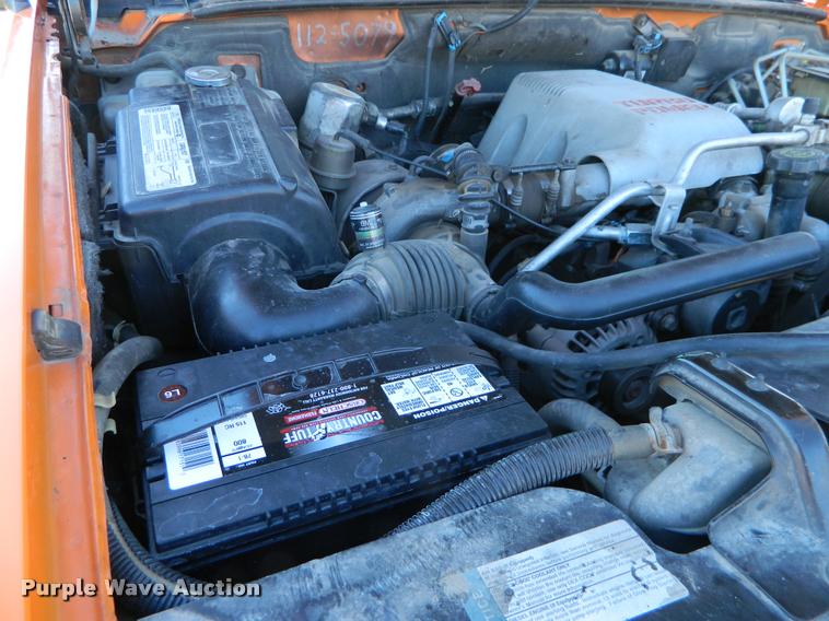 image for item BK9307 1999 Chevrolet 2500 utility truck