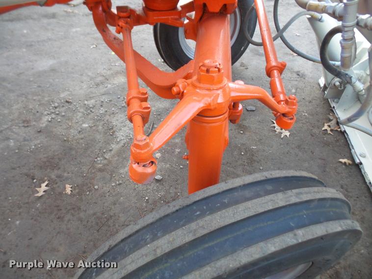 image for item BW9689 Case 830 tractor