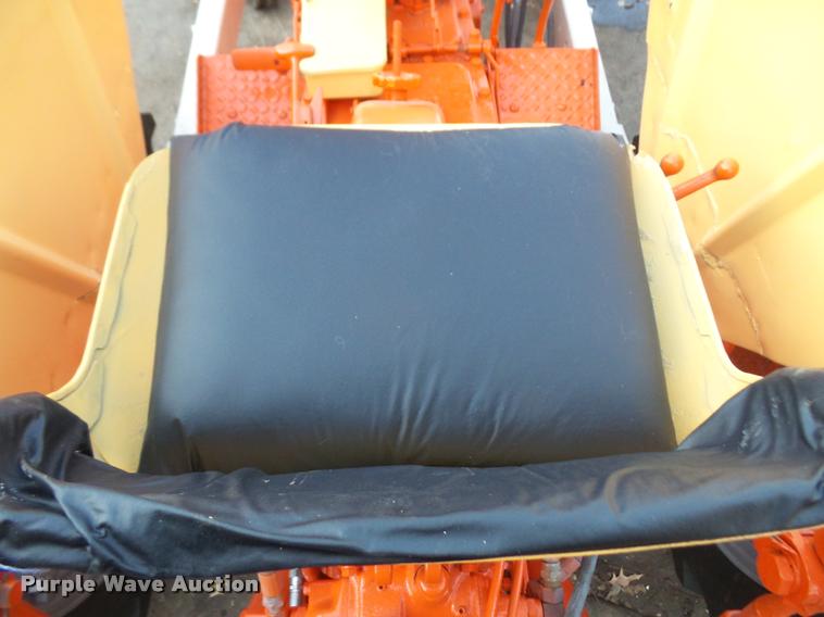 image for item BW9689 Case 830 tractor