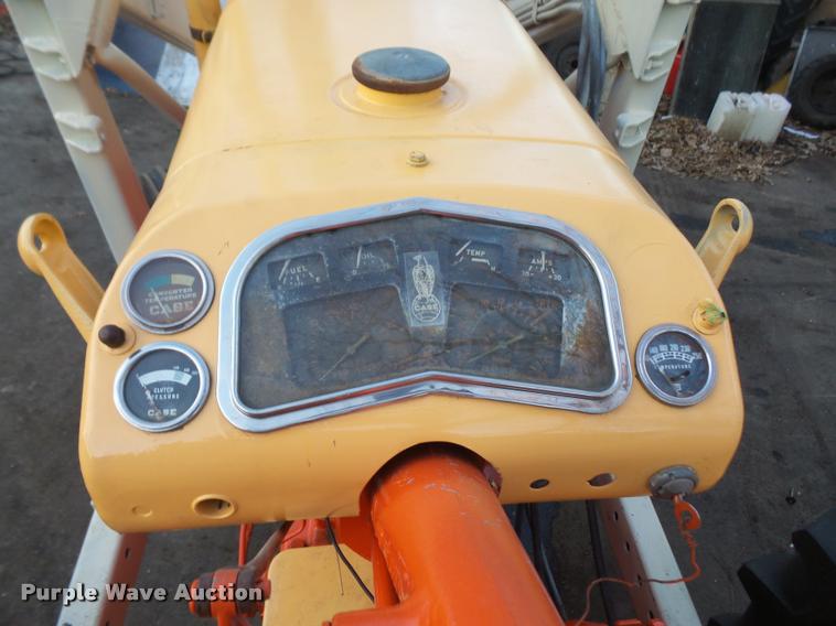 image for item BW9689 Case 830 tractor