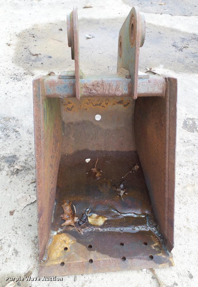 image for item BZ9984 Bobcat excavator bucket