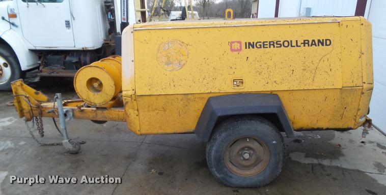 image for item BZ9990 1983 Ingersoll Rand air compressor