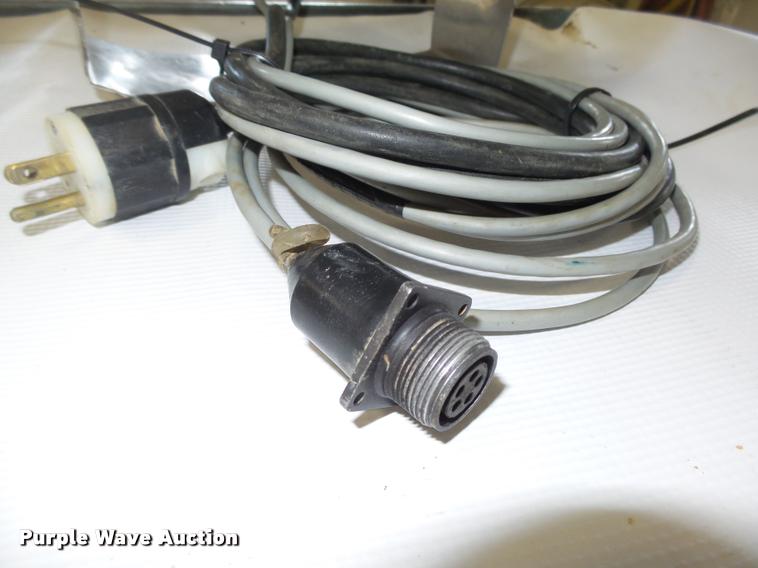 image for item CA9348 Weigh-Tronix scale