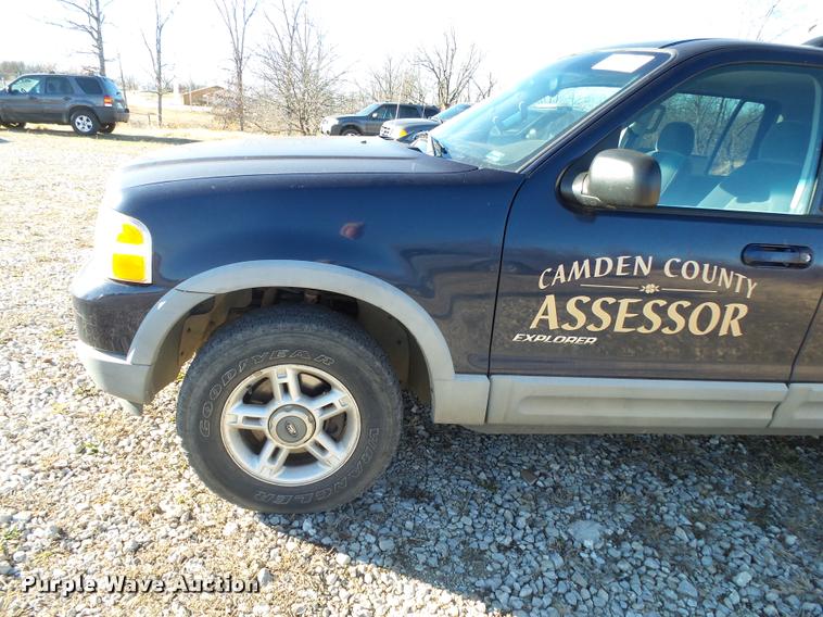 image for item DA2502 2002 Ford Explorer SUV