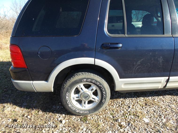 image for item DA2502 2002 Ford Explorer SUV