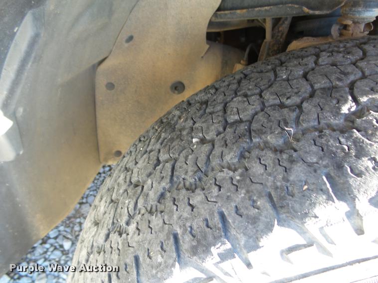 image for item DA2502 2002 Ford Explorer SUV