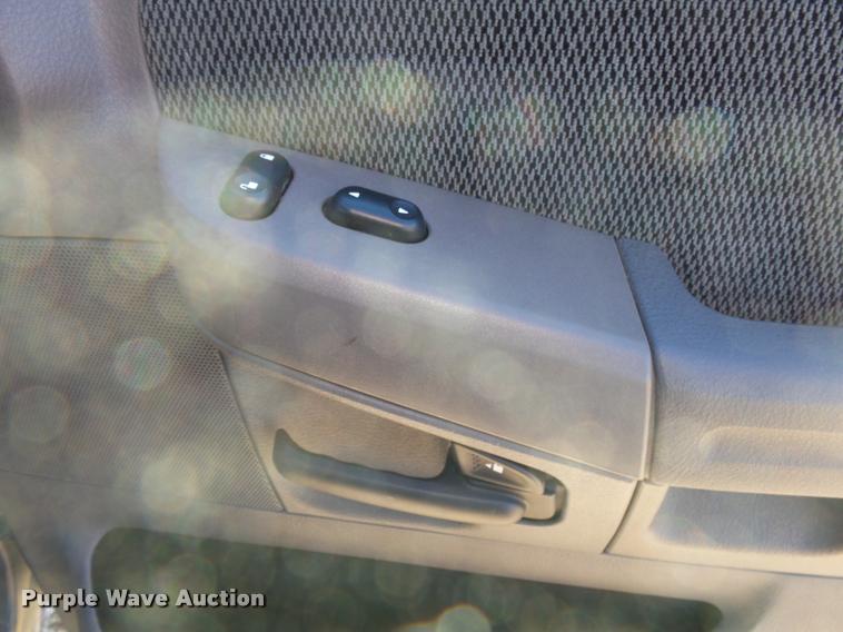 image for item DA2502 2002 Ford Explorer SUV