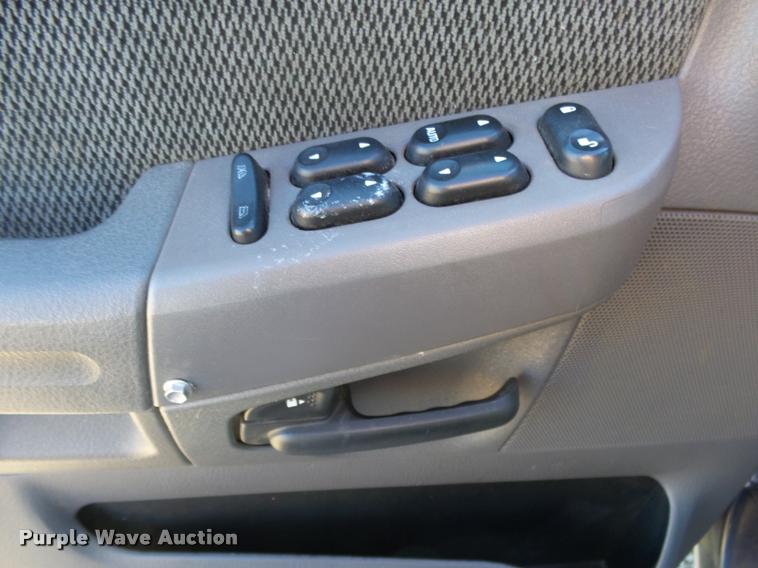 image for item DA2502 2002 Ford Explorer SUV