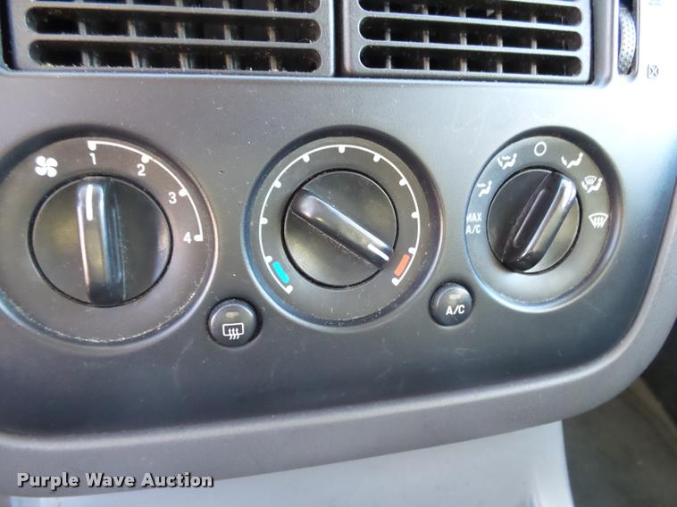 image for item DA2502 2002 Ford Explorer SUV