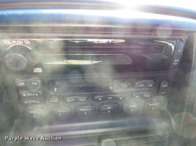 image for item DA2502 2002 Ford Explorer SUV