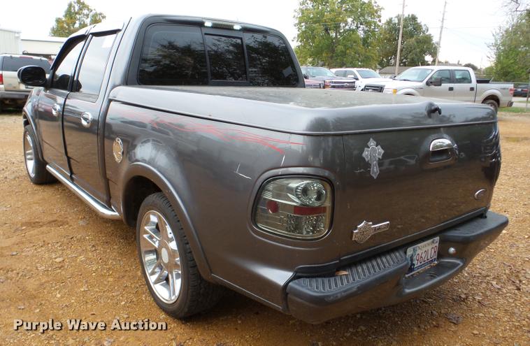 image for item DA2999 2002 Ford F150 Harley Davidson SuperCrew pickup truck