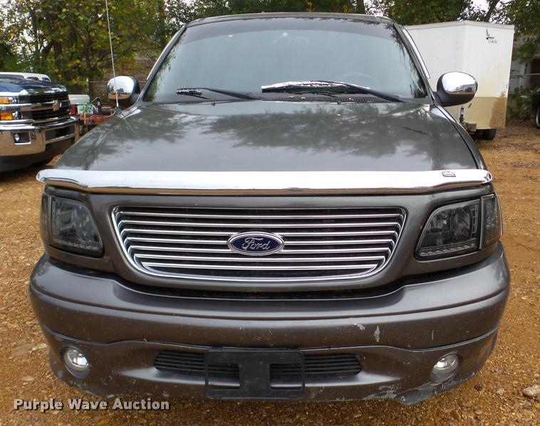 image for item DA2999 2002 Ford F150 Harley Davidson SuperCrew pickup truck