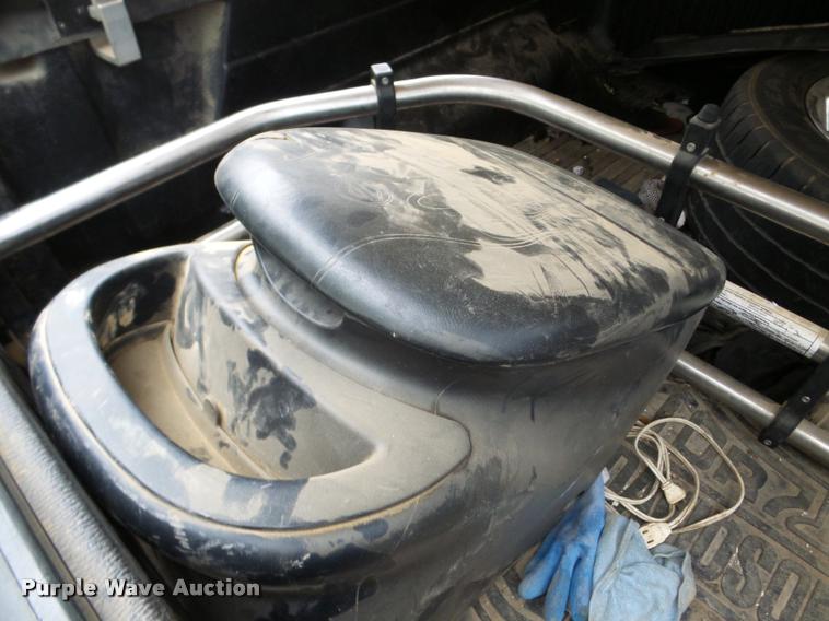 image for item DA2999 2002 Ford F150 Harley Davidson SuperCrew pickup truck