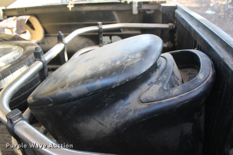 image for item DA2999 2002 Ford F150 Harley Davidson SuperCrew pickup truck