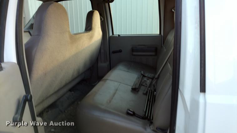 image for item DA4370 2008 Ford F250 Crew Cab pickup truck