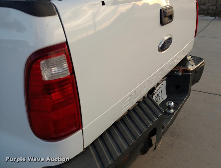 image for item DA4370 2008 Ford F250 Crew Cab pickup truck